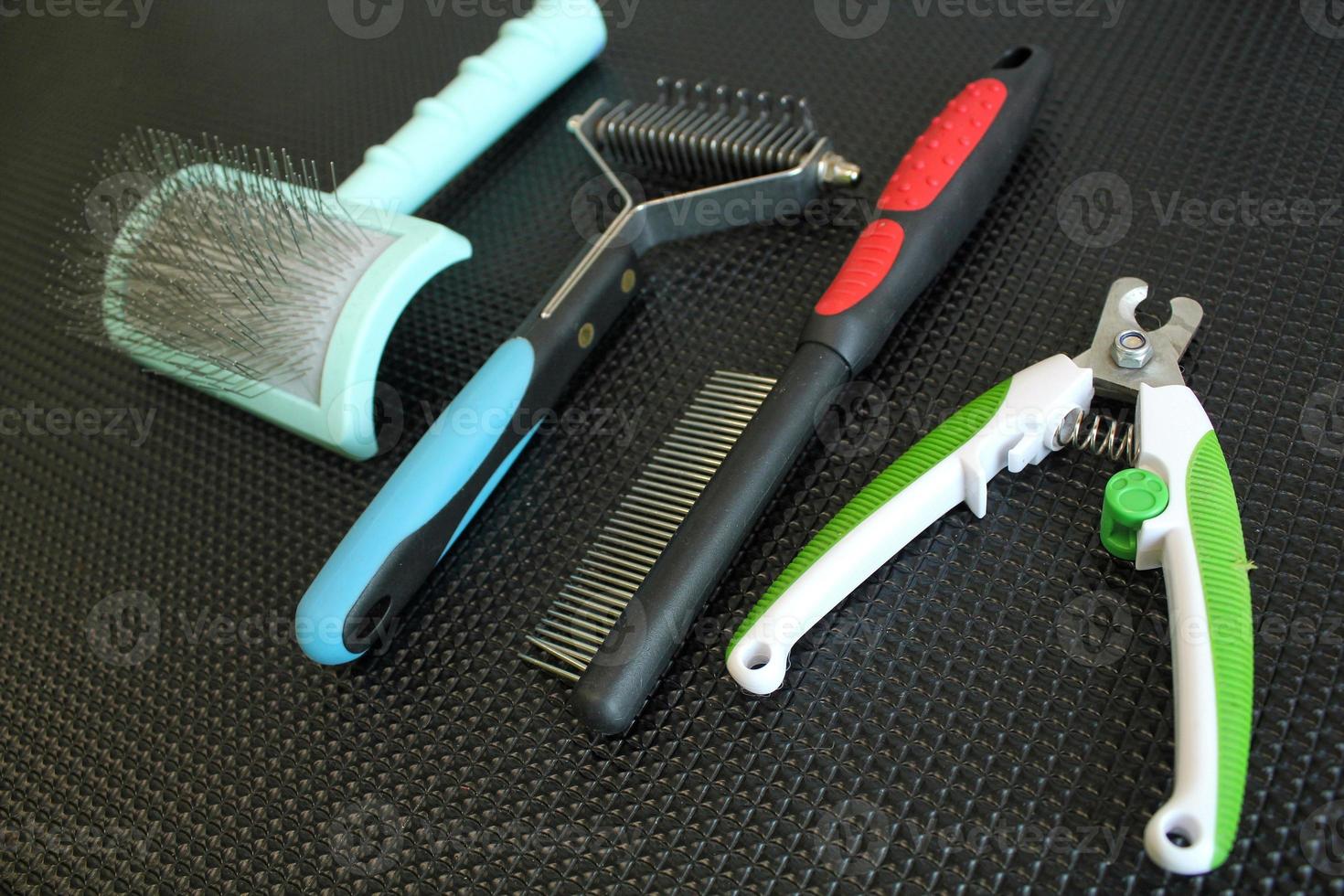 Grooming Tools